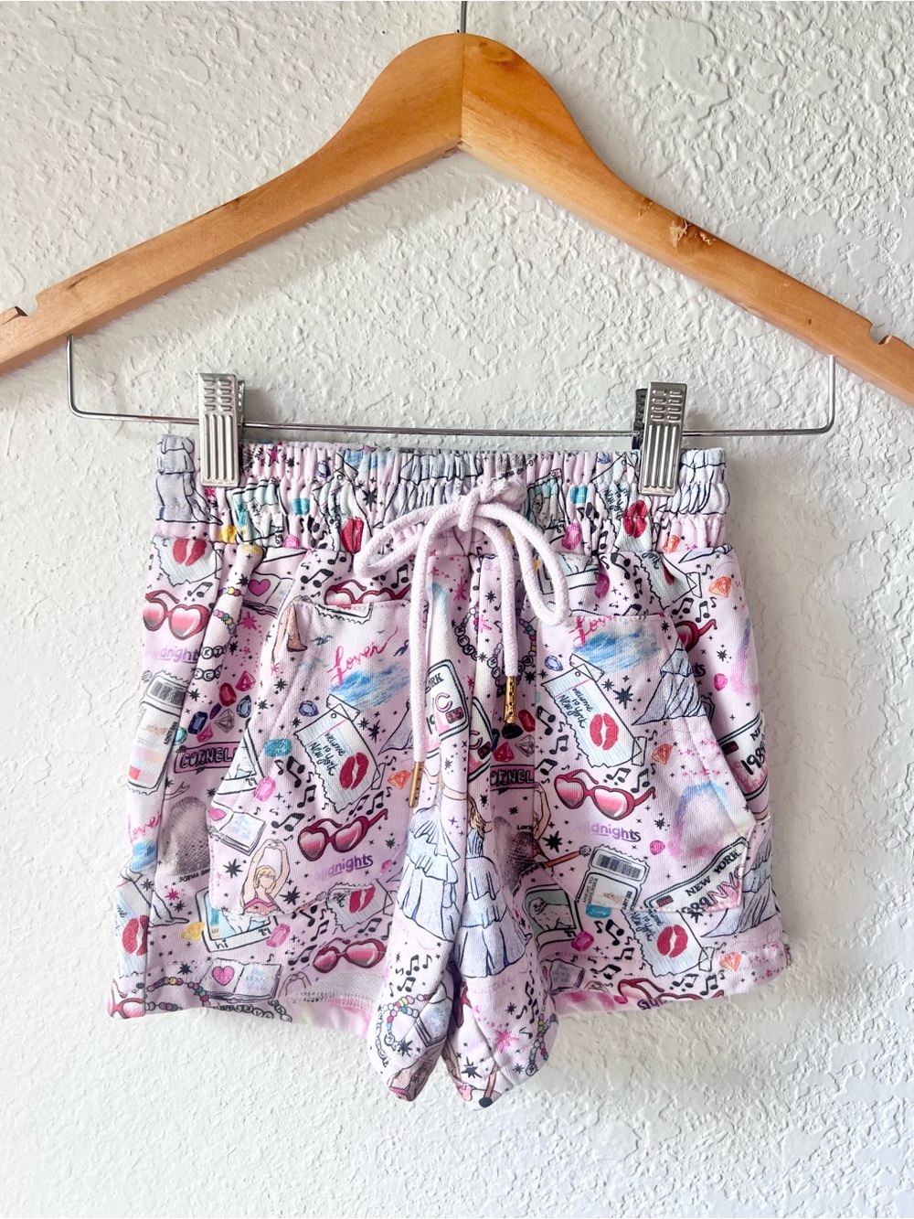 Elisabeth and Faith Taylor Swift Swiftie Shorts Sz 6